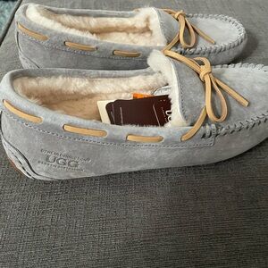 bought in Australia -  too big -tags cut off never worn